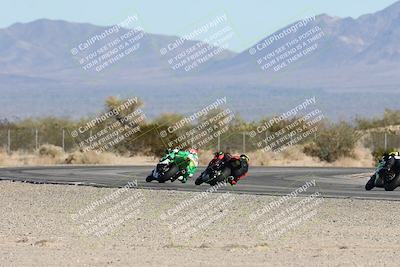 media/Dec-06-2025-CVMA (Sat) [[4a896cc04c]]/Race 4-Formula Middleweight/